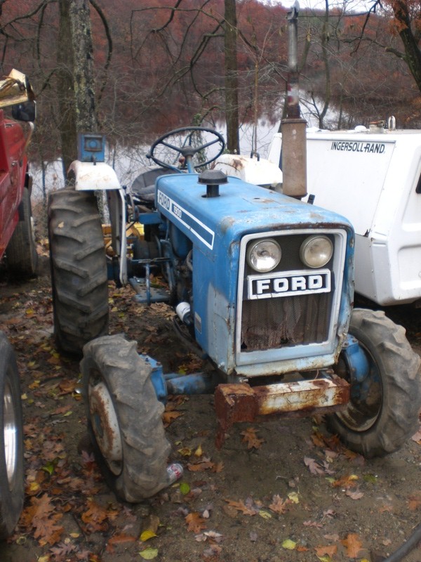 Ford 1900 tractors